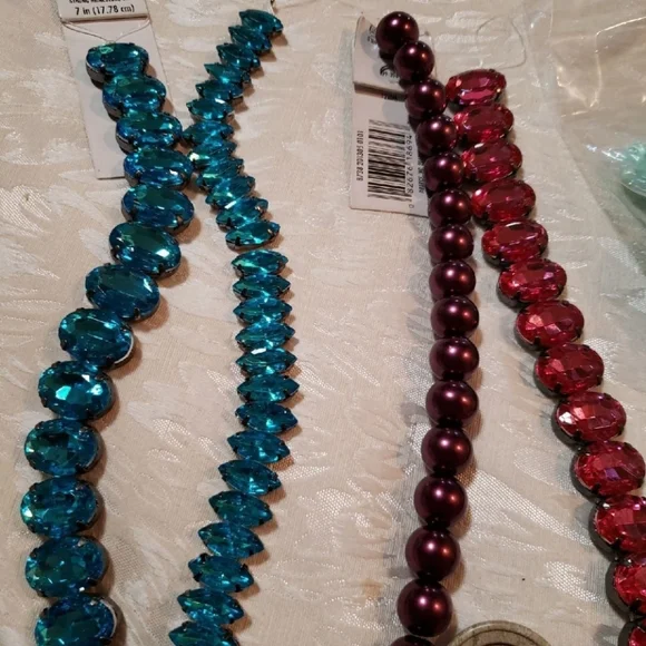 Jewelry making supplies and buttons - Picture 3 of 5